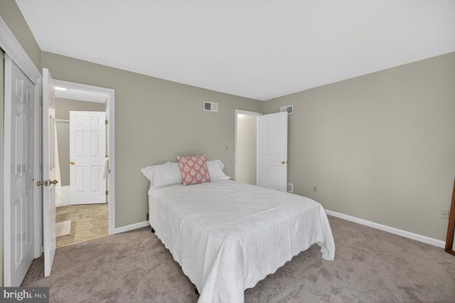 122 HENSEL DR, Shepherdstown, WV 25443
