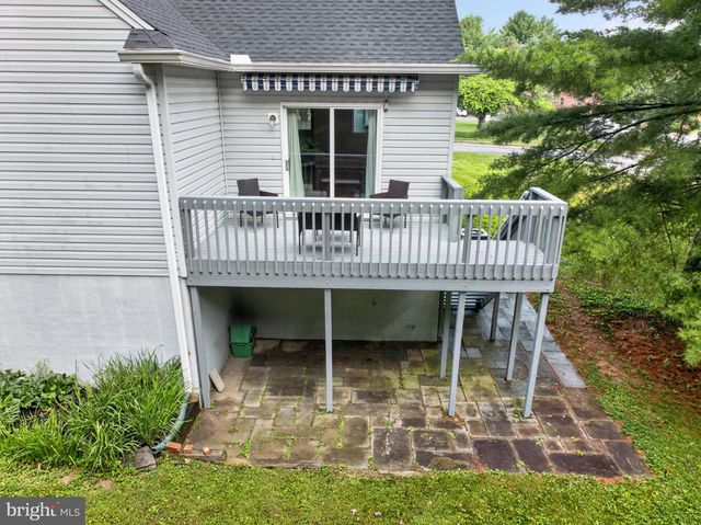 122 HENSEL DR, Shepherdstown, WV 25443