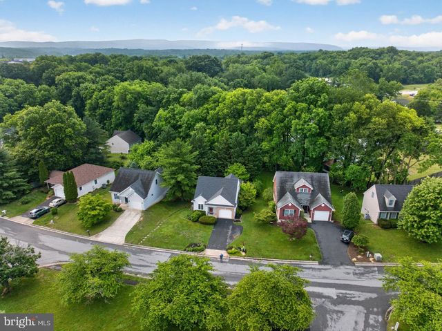 122 HENSEL DR, Shepherdstown, WV 25443