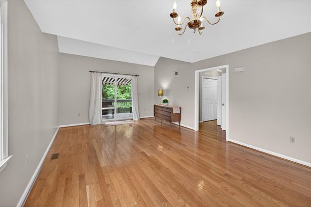 122 HENSEL DR, Shepherdstown, WV 25443