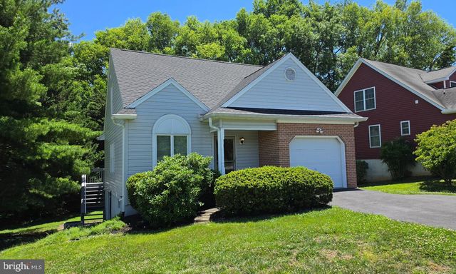 122 HENSEL DR, Shepherdstown, WV 25443