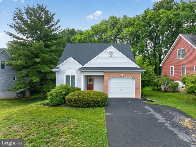 122 HENSEL DR, Shepherdstown, WV 25443