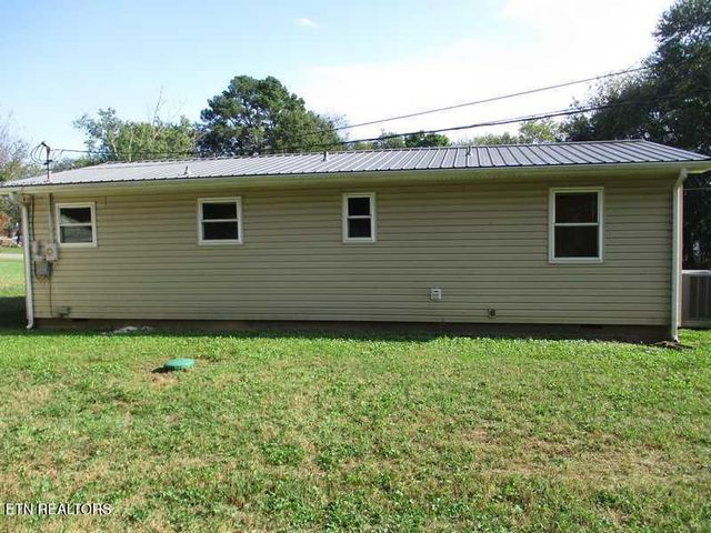 916 Monroe Circle, Madisonville, TN 37354