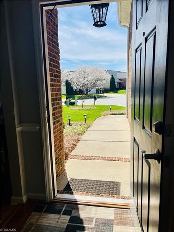 5765 Knoll Court, Lewisville, NC 27023