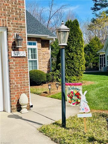 5765 Knoll Court, Lewisville, NC 27023