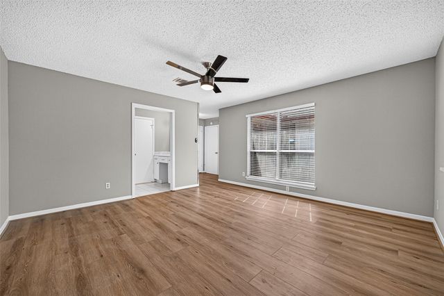 3022 Mosby Drive, Sugar Land, TX 77479