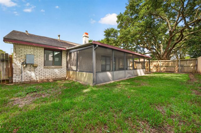 3022 Mosby Drive, Sugar Land, TX 77479