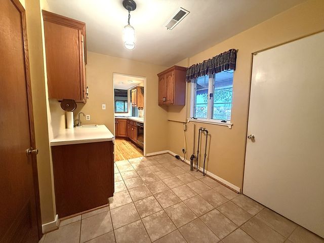 1432 Eustace Drive, Dixon, IL 61021