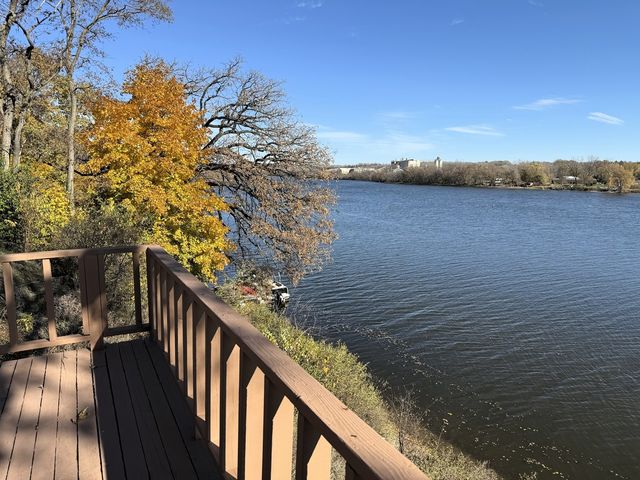 1432 Eustace Drive, Dixon, IL 61021