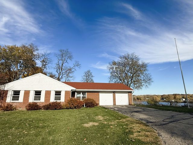 1432 Eustace Drive, Dixon, IL 61021