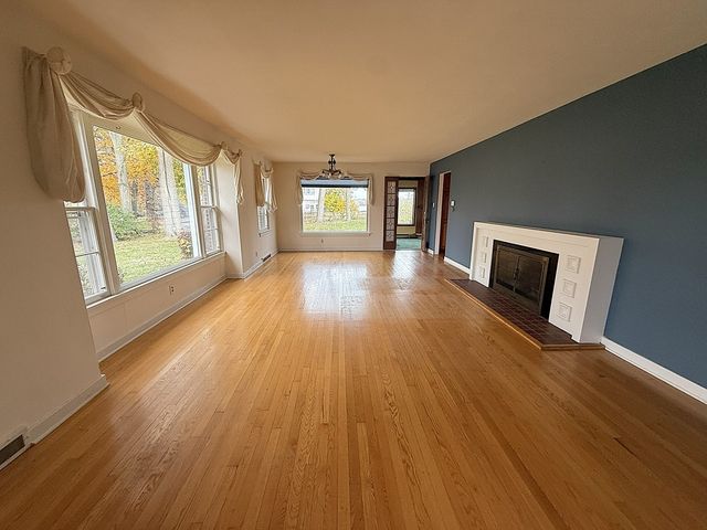 1432 Eustace Drive, Dixon, IL 61021