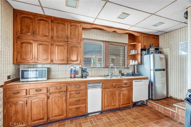 835 French Street, Santa Ana, CA 92701