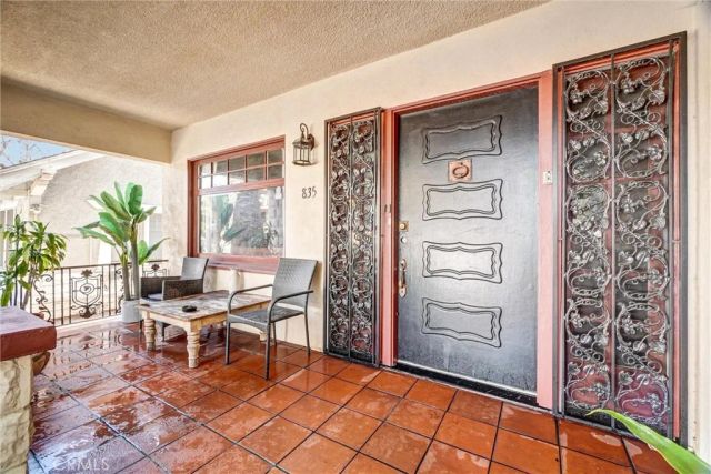 835 French Street, Santa Ana, CA 92701