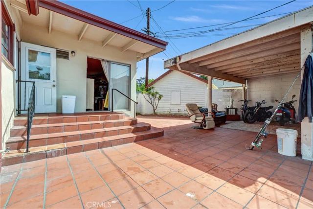835 French Street, Santa Ana, CA 92701