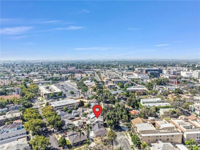 835 French Street, Santa Ana, CA 92701