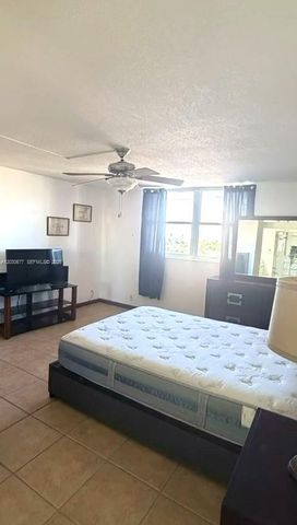 3545 NE 166th St 908, North Miami Beach, FL 33160