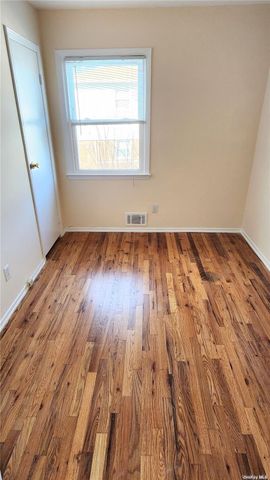 244-57 Grand Central Parkway 2, Douglaston, NY 11362