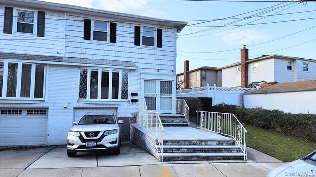 244-57 Grand Central Parkway 2, Douglaston, NY 11362