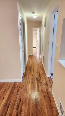 244-57 Grand Central Parkway 2, Douglaston, NY 11362