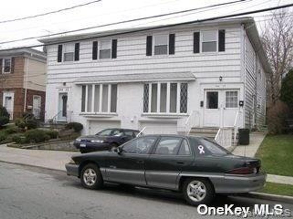 244-57 Grand Central Parkway 2, Douglaston, NY 11362