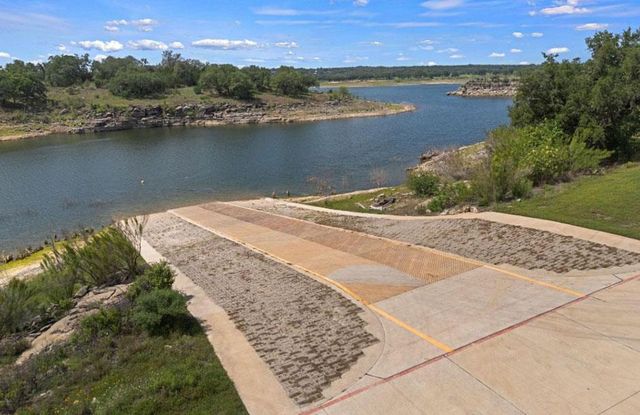 21105 Newport CV, Lago Vista, TX 78645