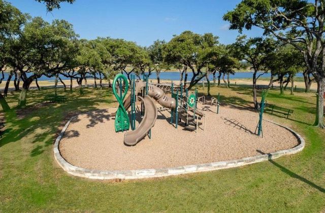 21105 Newport CV, Lago Vista, TX 78645