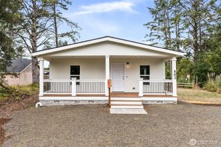 543 Dolphin Avenue NE, Ocean Shores, WA 98569