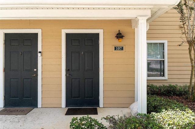 930 MOONLIGHT COVE ROAD 11-107, Orange City, FL 32763