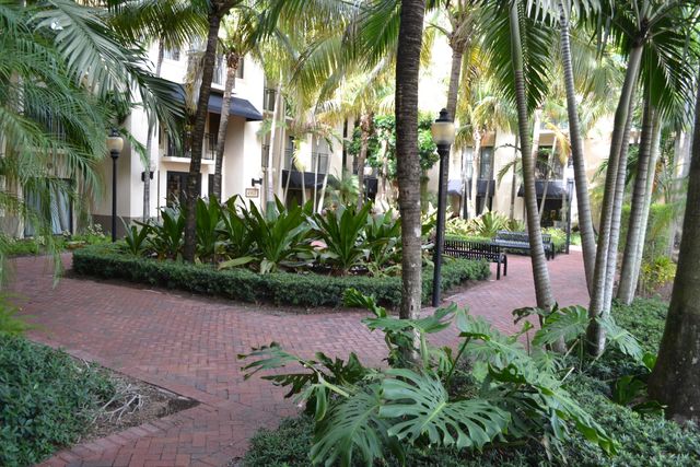 4907 Midtown Lane 1214, Palm Beach Gardens, FL 33418