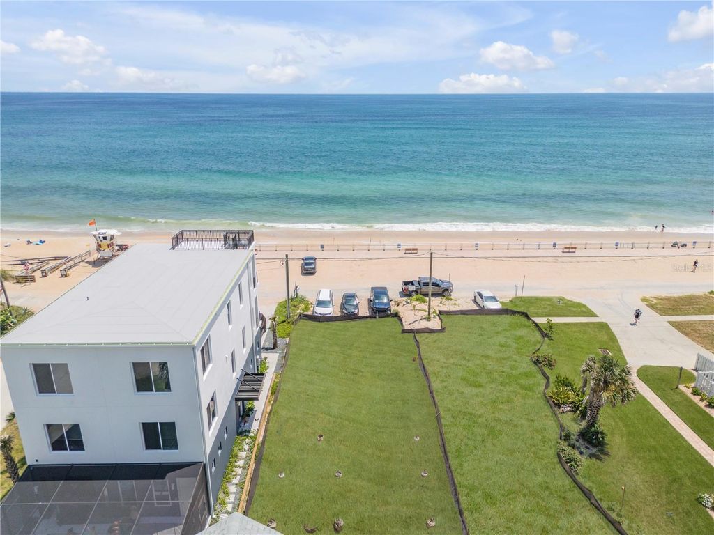 Image 11 of property listing at 6604 S ATLANTIC AVENUE, New Smyrna Beach, FL 32169