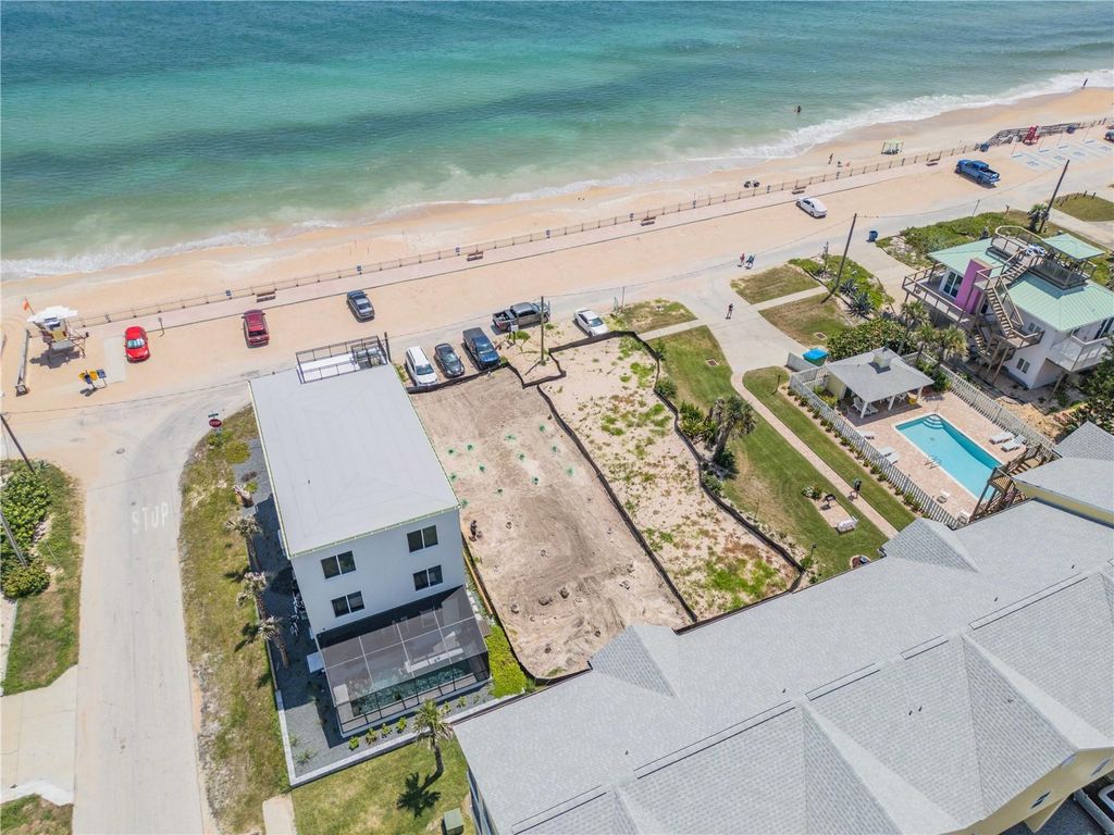 Image 14 of property listing at 6604 S ATLANTIC AVENUE, New Smyrna Beach, FL 32169
