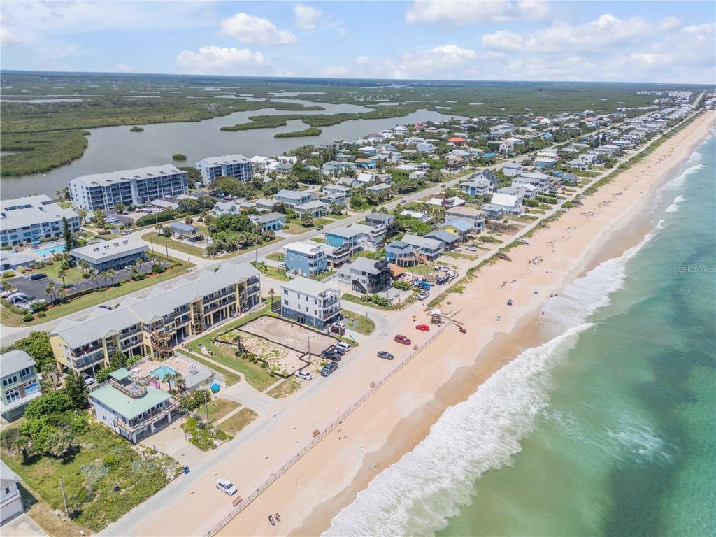Image 16 of property listing at 6604 S ATLANTIC AVENUE, New Smyrna Beach, FL 32169