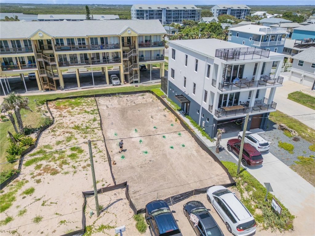 Image 30 of property listing at 6604 S ATLANTIC AVENUE, New Smyrna Beach, FL 32169