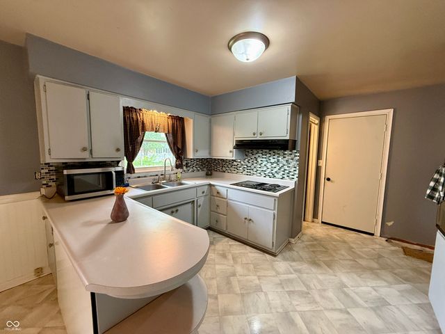 3715 Oakwood Drive, Anderson, IN 46011