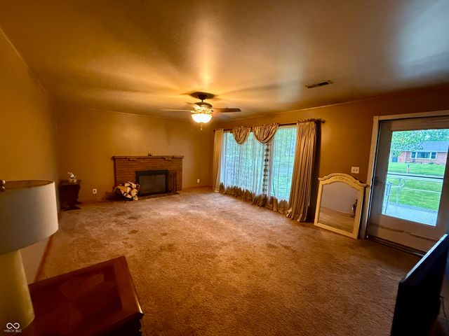 3715 Oakwood Drive, Anderson, IN 46011