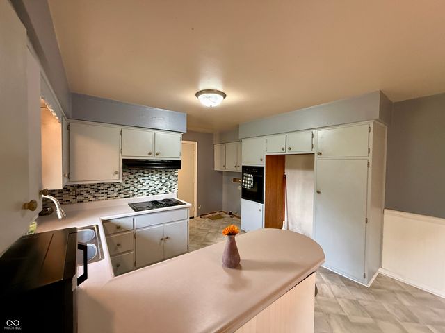 3715 Oakwood Drive, Anderson, IN 46011