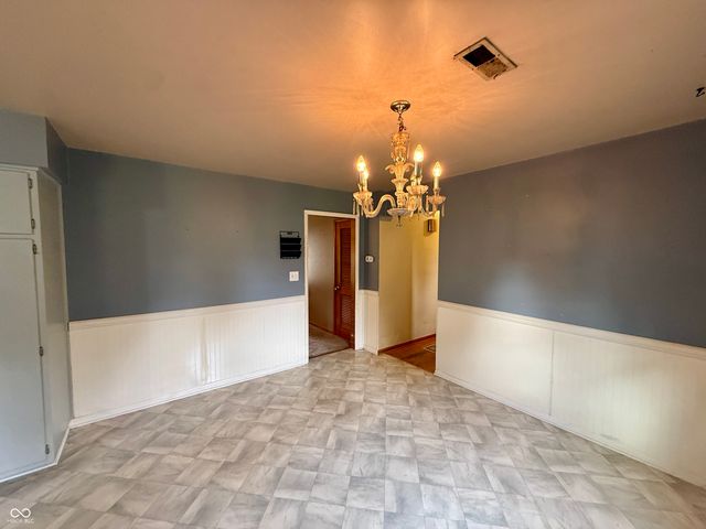3715 Oakwood Drive, Anderson, IN 46011
