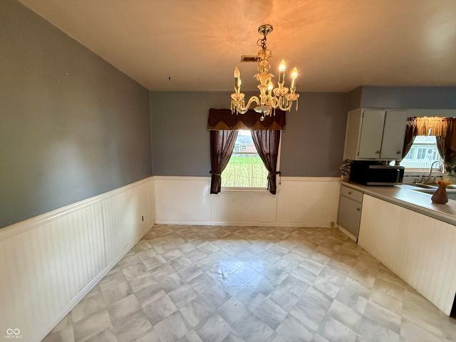 3715 Oakwood Drive, Anderson, IN 46011
