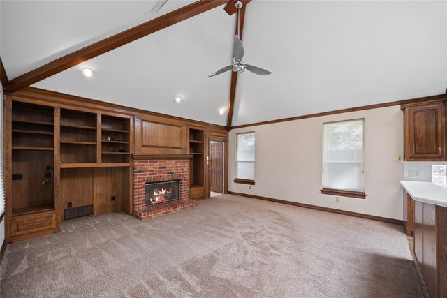 8 Equestrian Trail, Duncanville, TX 75116