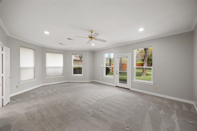 8 Equestrian Trail, Duncanville, TX 75116