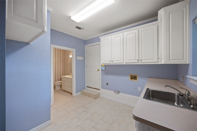 8 Equestrian Trail, Duncanville, TX 75116