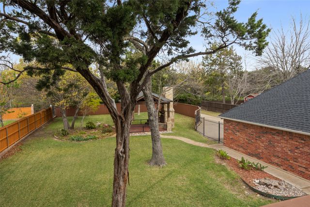 8 Equestrian Trail, Duncanville, TX 75116