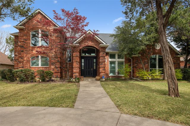 8 Equestrian Trail, Duncanville, TX 75116