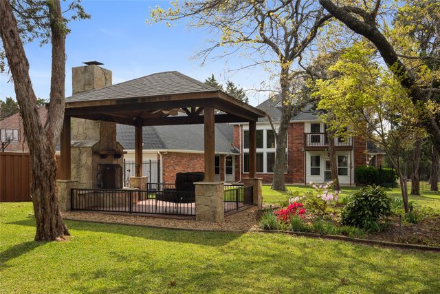 8 Equestrian Trail, Duncanville, TX 75116