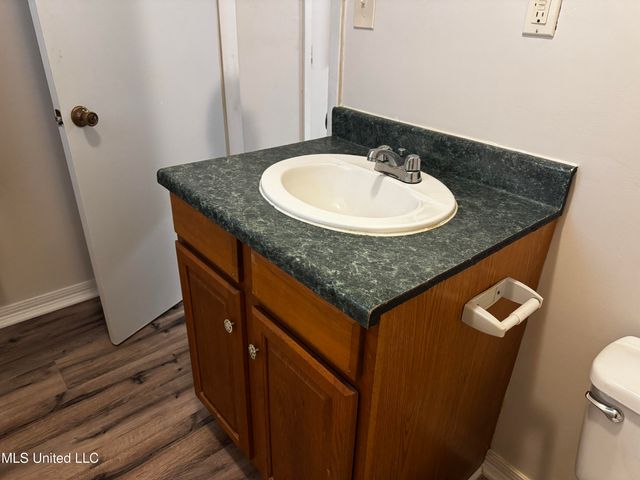 8 Oak Lane, Natchez, MS 39120