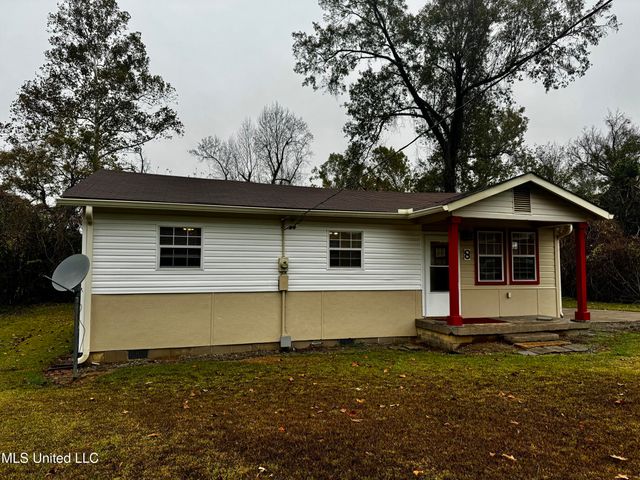 8 Oak Lane, Natchez, MS 39120
