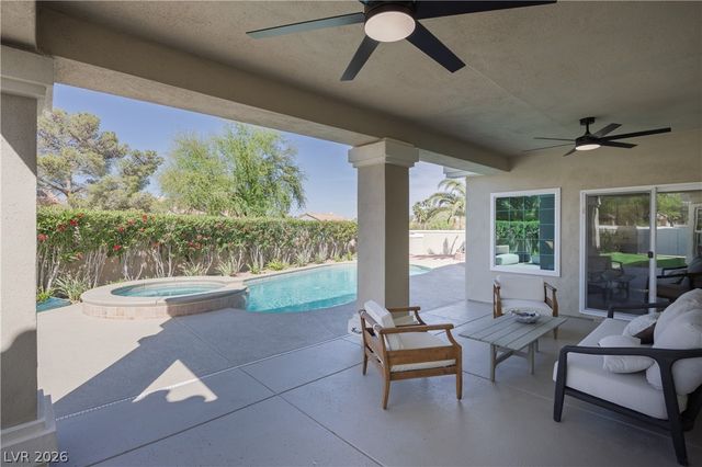 8016 Golfers Oasis Drive, Las Vegas, NV 89149