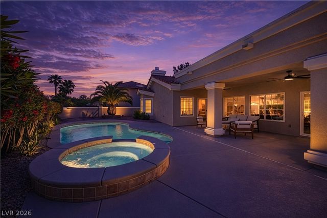 8016 Golfers Oasis Drive, Las Vegas, NV 89149