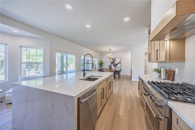 8016 Golfers Oasis Drive, Las Vegas, NV 89149