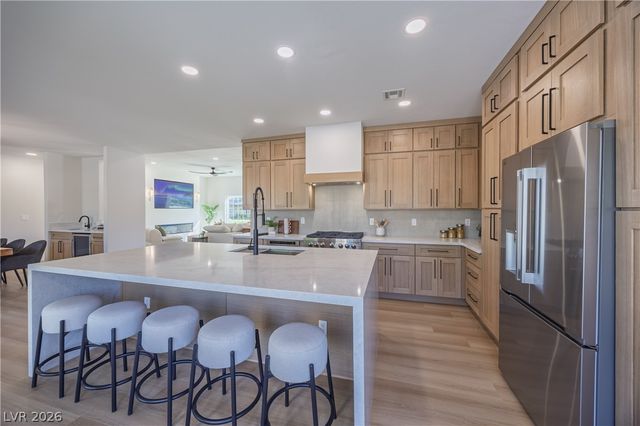 8016 Golfers Oasis Drive, Las Vegas, NV 89149